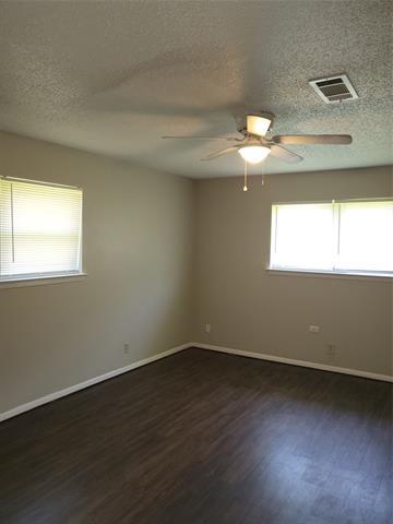 Building Photo - 3625 Stephenson Dr