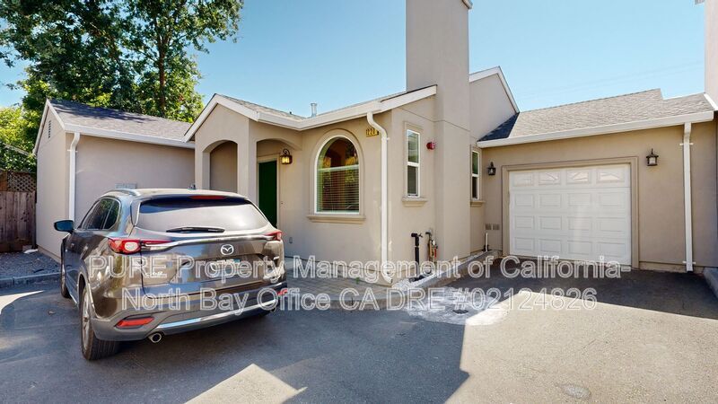 Primary Photo - 1220 Carr Ave