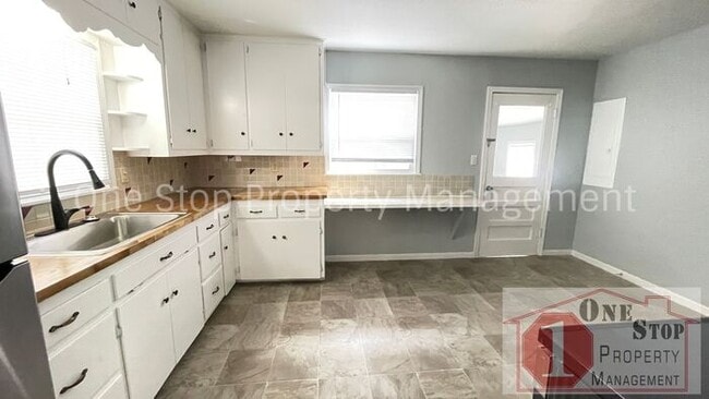 Foto del edificio - Beautiful 3 Bedroom 1 Bathroom Home in Gra...