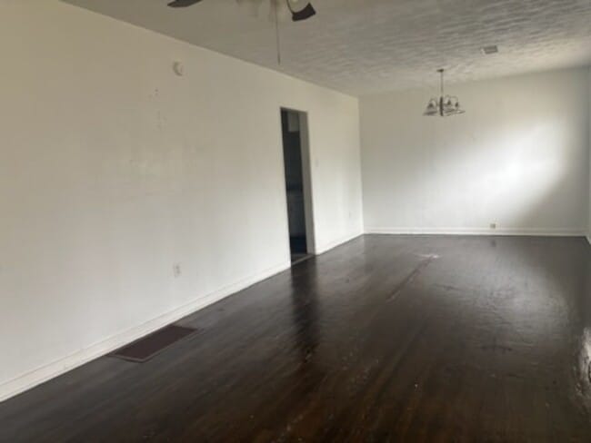 Photo - 1652 Kentwood Drive House