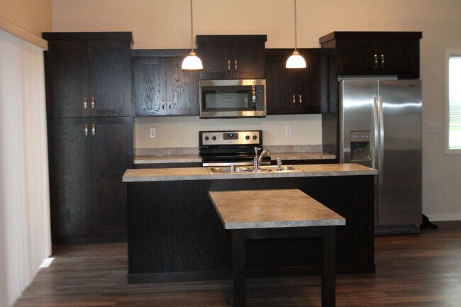 Foto del edificio - 3 bed 3 bath Single Family Home