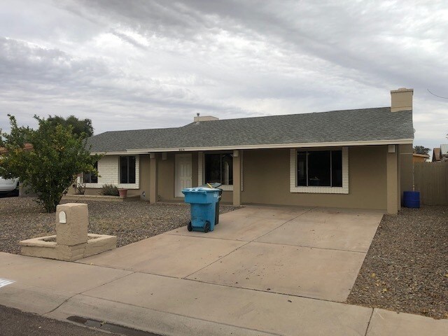 Building Photo - 8814 W Mulberry Dr