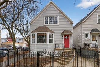 Building Photo - 1657 N Harding Ave