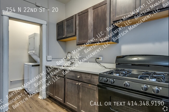 Building Photo - 754 N 22nd St