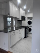 Building Photo - 11 N Dutcher St