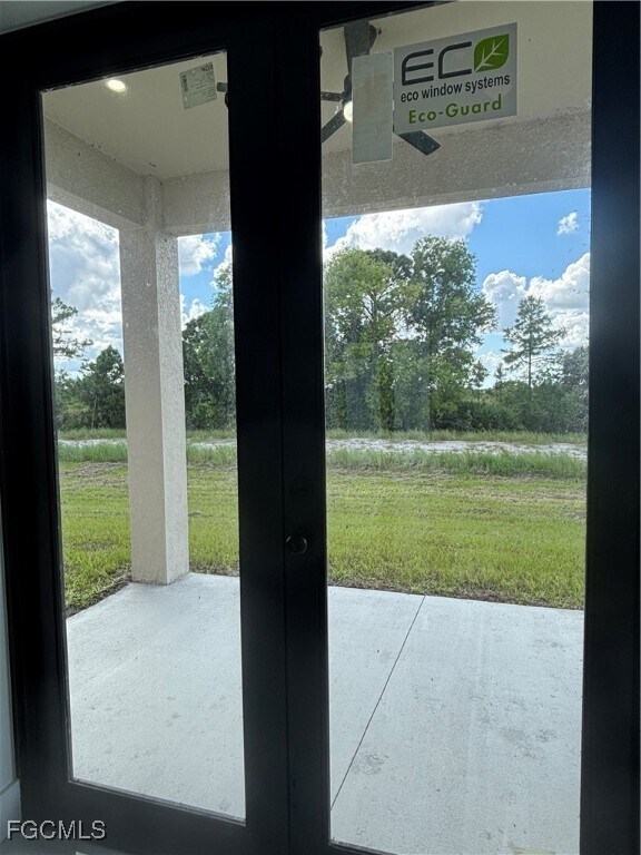 Building Photo - 358 Charwood Ave S