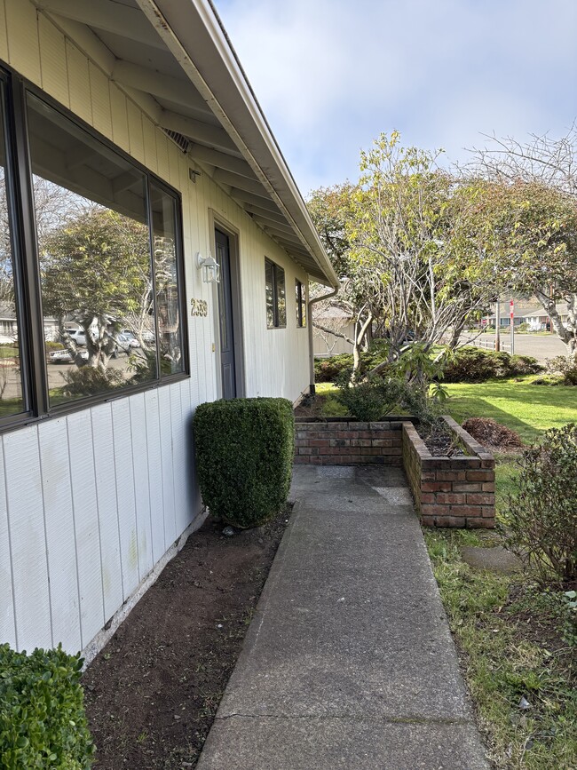 Foto del edificio - 2589 14th St