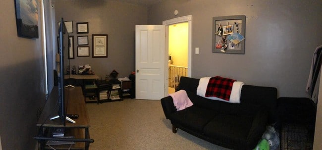 2nd Floor Bedroom#2 - 4222 Pechin St