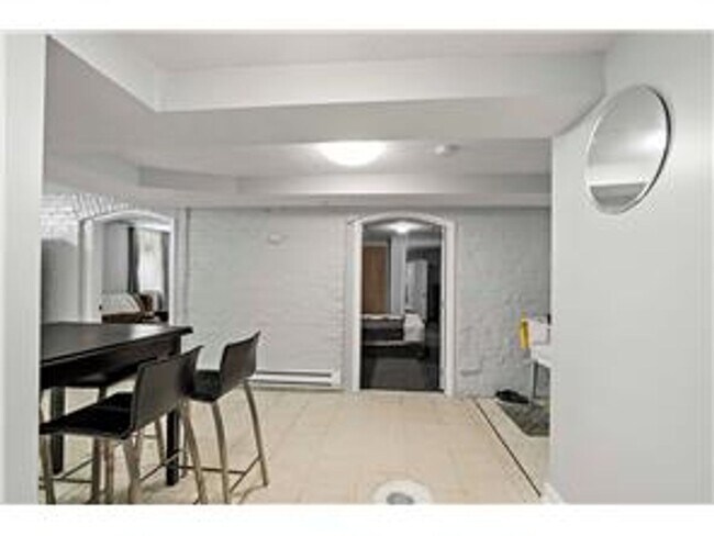 Foto del edificio - 2928 Emerson Ave N