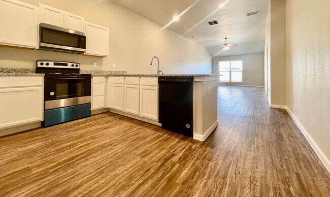 Foto del edificio - 2106 N Avenue K