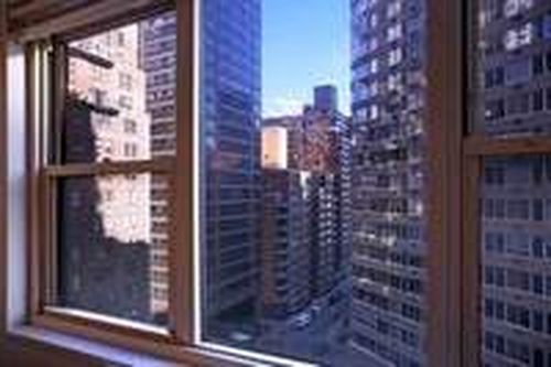 Building Photo - 400 E 54th St