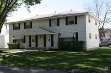 Building Photo - Colonial Estates Townhomes