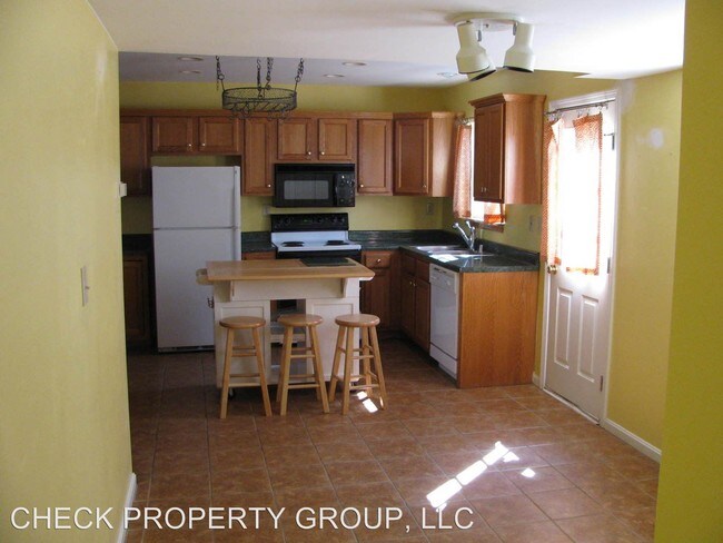Building Photo - 4508 Meadowlark Manor Ln