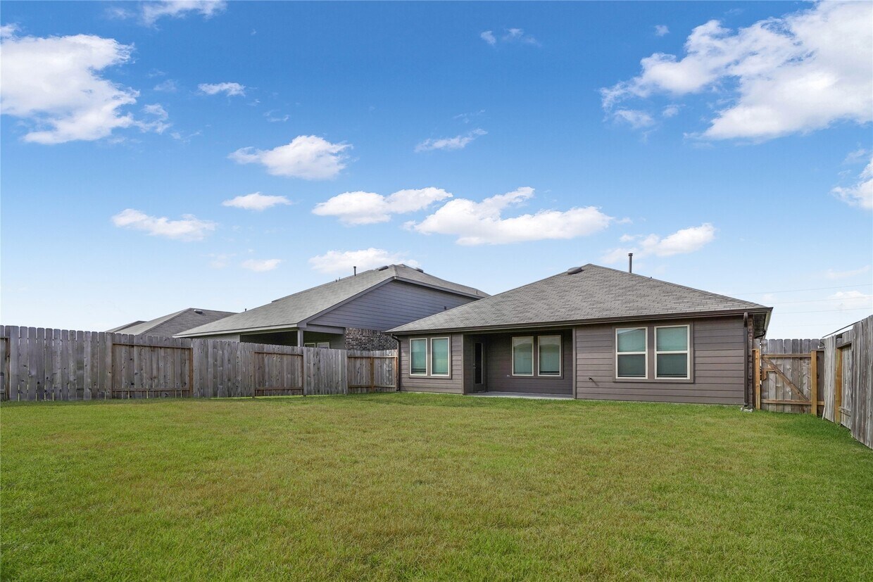 Foto del edificio - 20403 Tembec Dr