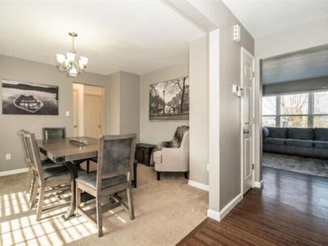 Foto del edificio - 3125 Hickory St
