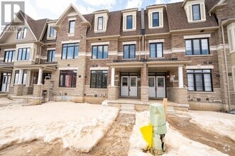 Building Photo - 88 Coolhurst Ave