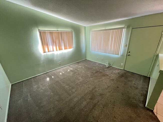 Foto del edificio - 215 N K St