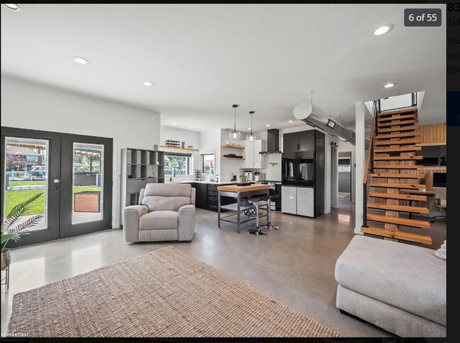 Building Photo - 37645 Lakeville St