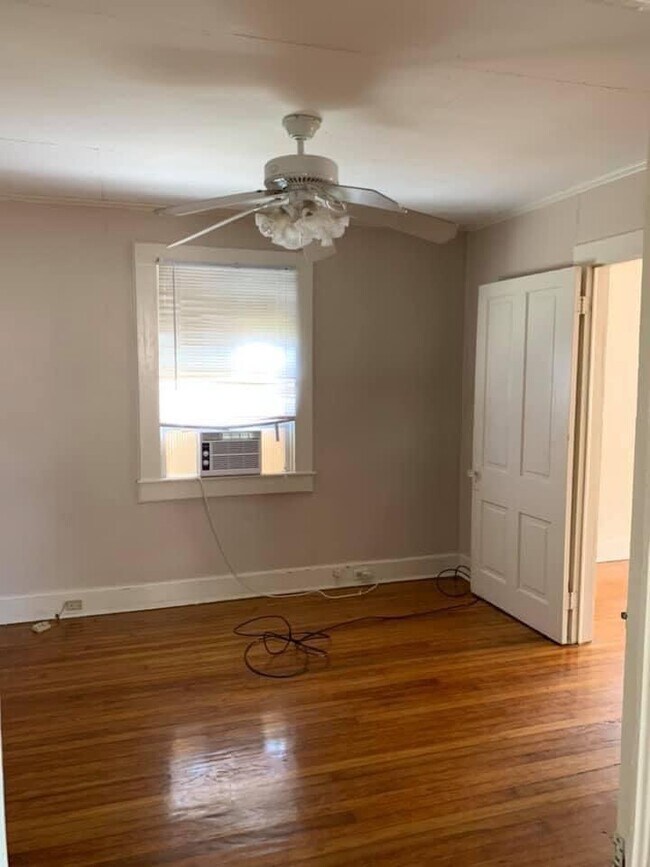 Foto del edificio - 303 E 7th St
