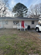 Building Photo - 913 Harrell Ave