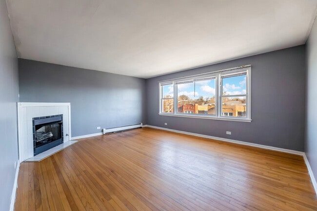 Building Photo - 7718 S Jeffery Blvd