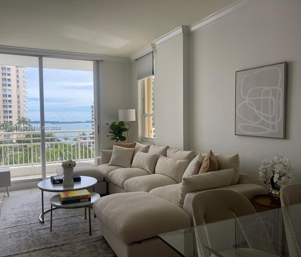 Foto del edificio - 888 Brickell Key Dr