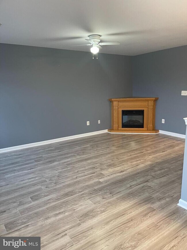 Building Photo - 12912 Pinnacle Dr