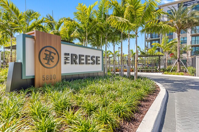 Foto del edificio - The Reese