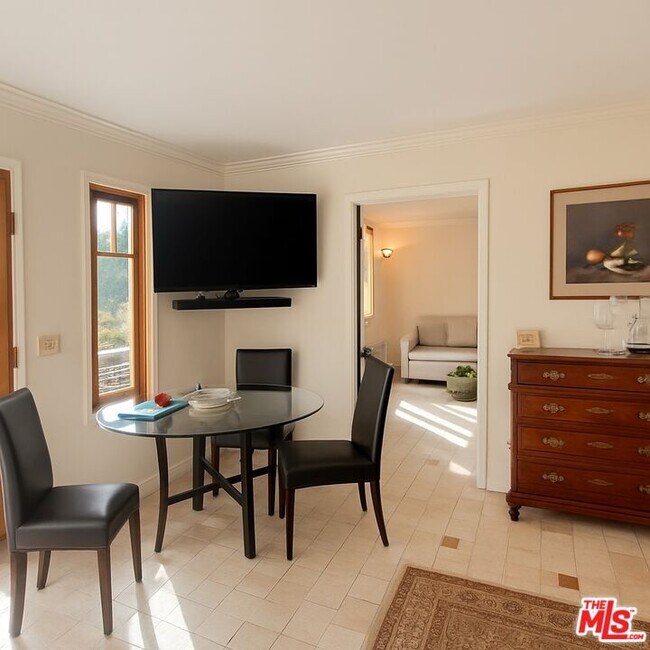 Foto del edificio - 8296 Presson Pl