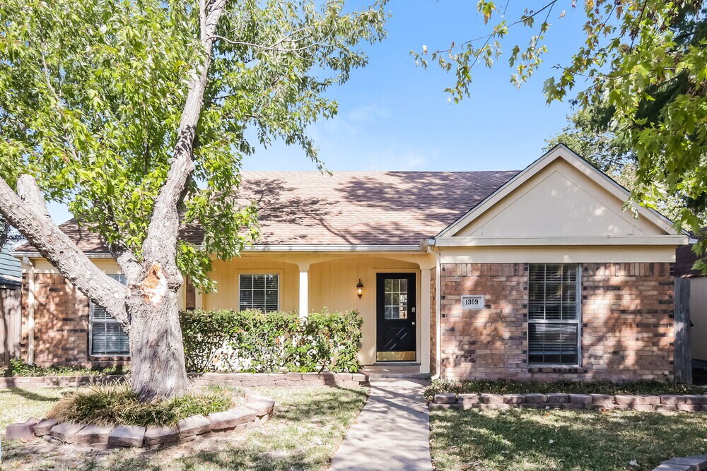 Foto principal - 1309 Newsom Rd