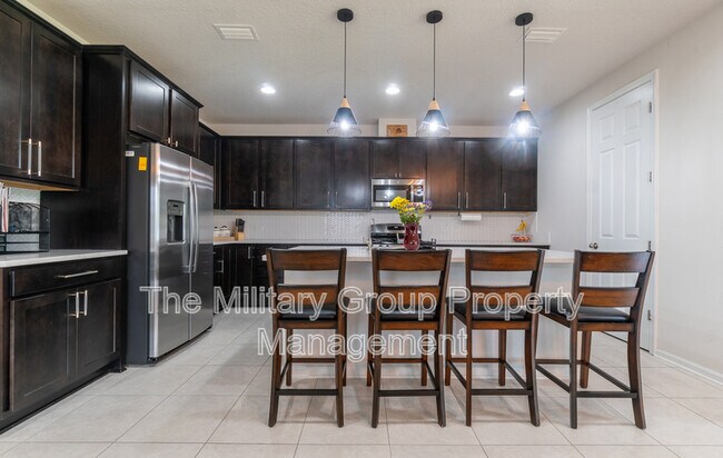 Building Photo - 1837 Amberly Dr