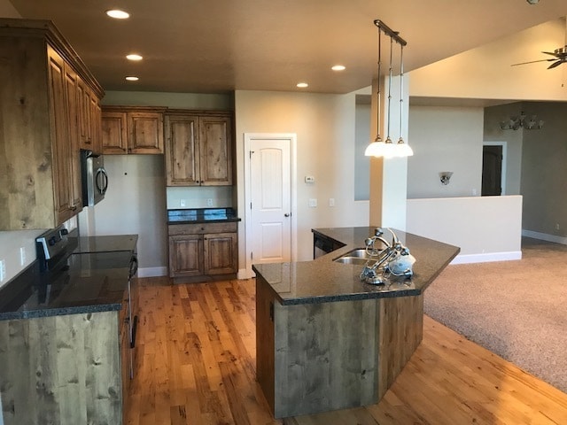 Foto del edificio - 6 Bd/3 Ba Single Family Home in West Haven