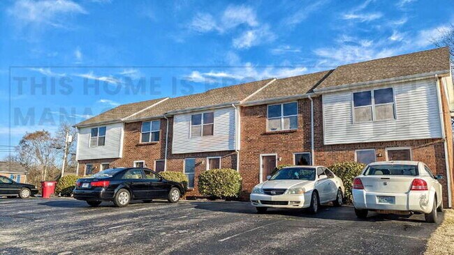 Foto del edificio - 1531 E Knollwood Cir