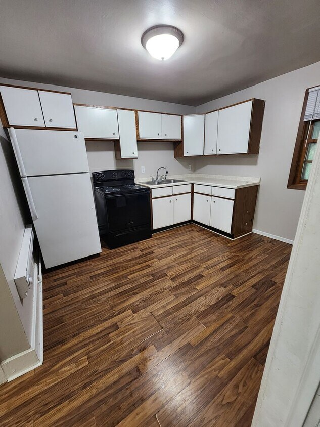 Primary Photo - Birch St Duplex