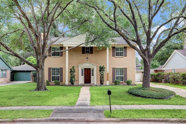 Foto del edificio - 12523 Briar Forest Dr