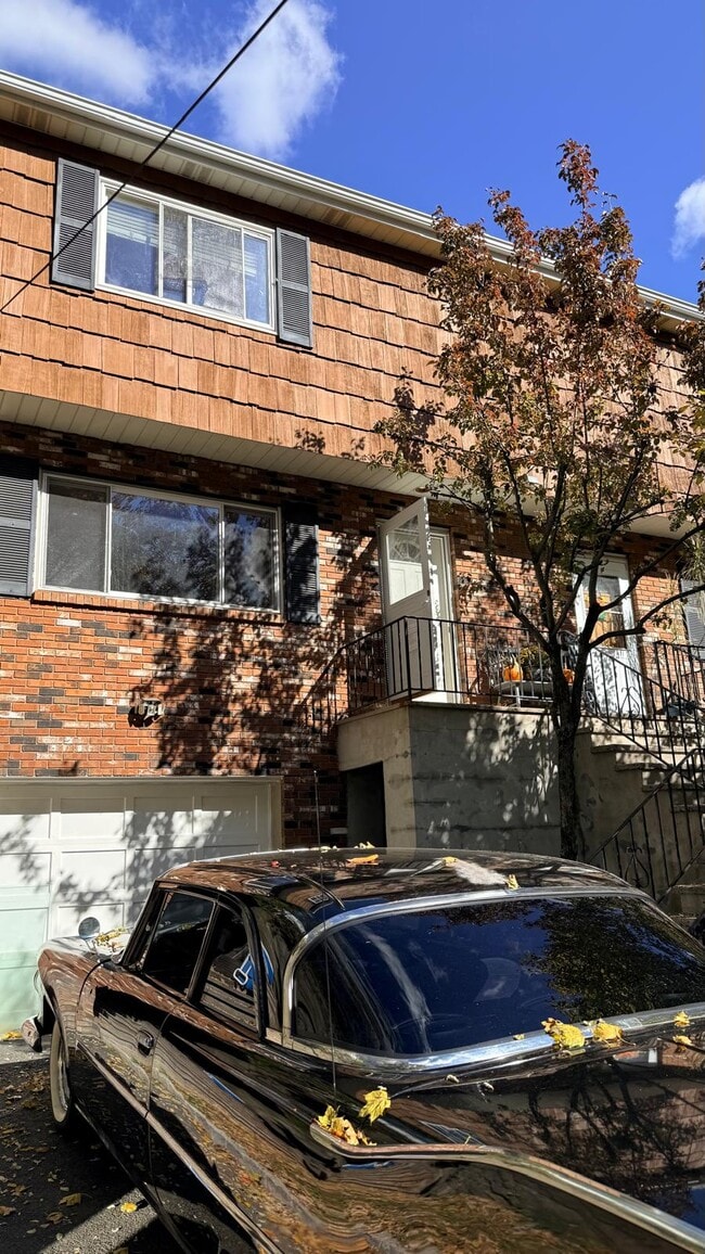 Building Photo - 68 Washington Ave N