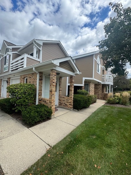 Building Photo - 1193 Ranchview Ct