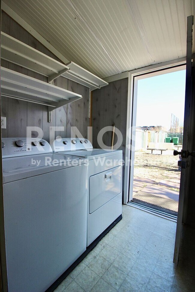 Foto del edificio - 2828 Stout St