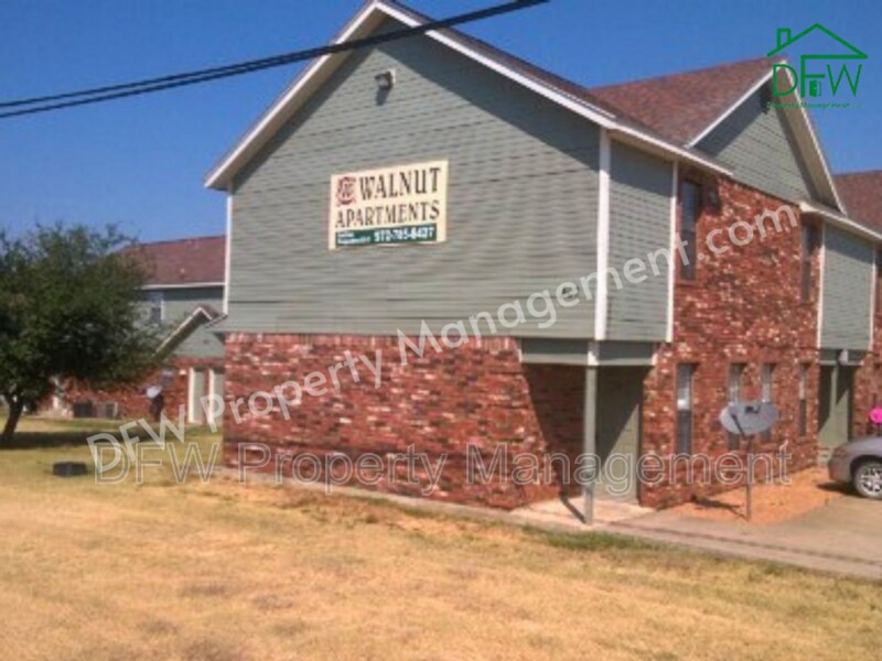 809 W Walnut St Unit Apt B3, Celina, TX 75009 Condo for Rent in