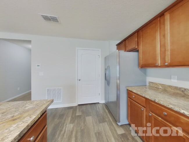 Building Photo - 464 Harley Dr