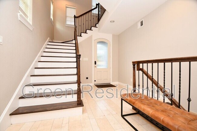 Photo - 1539 Beall St House