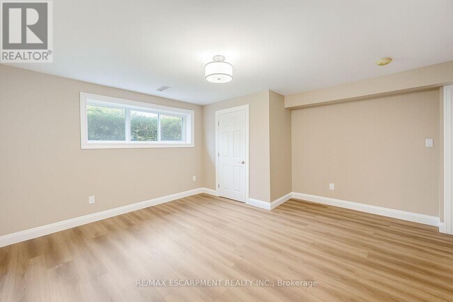 Photo du bâtiment - 1174 Vansickle Rd N