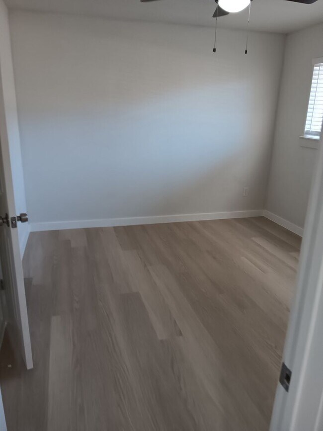 Building Photo - Fortuna II