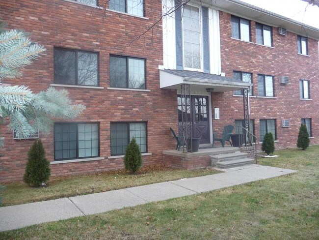 Building Photo - 23324 Deanhurst St
