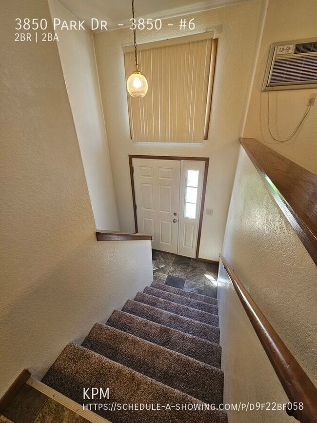 Building Photo - 3850 Park Dr