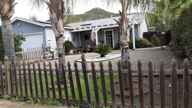 Foto del edificio - 15157 Jenell St