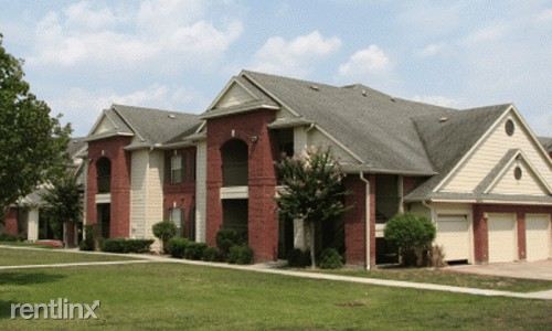Primary Photo - 500 Airtex Dr