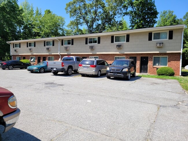 Foto del edificio - 3516 Lynhaven Dr