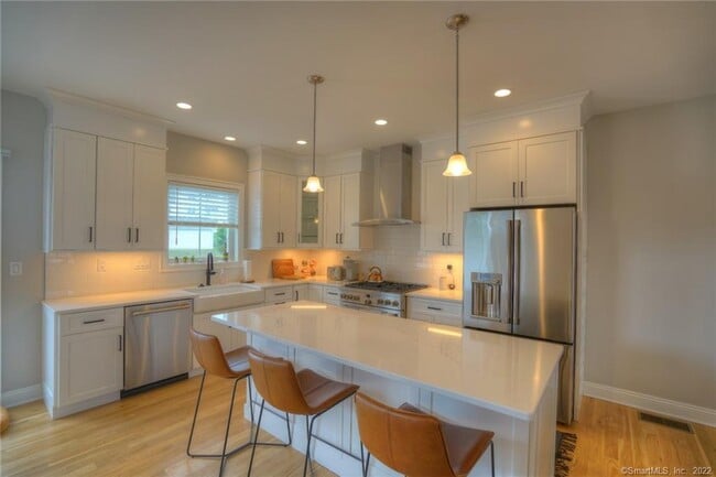 Building Photo - 46 Park Ave