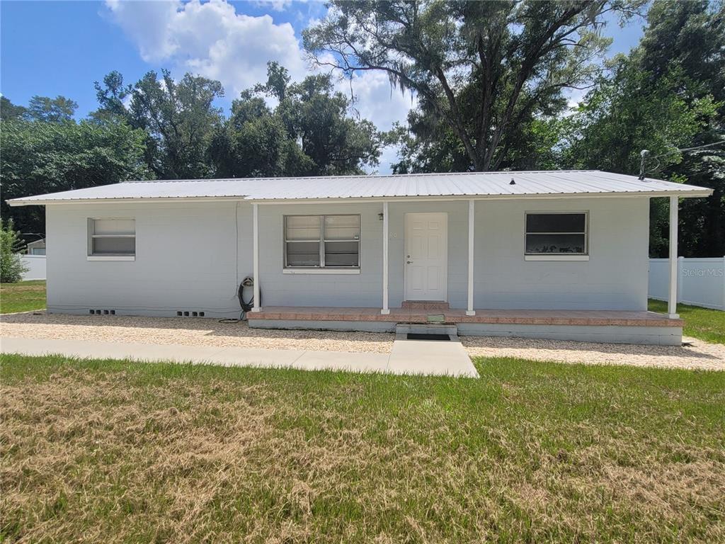 Foto principal - 2400 NE 57th Pl